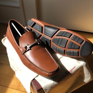 Ferragamo drivers